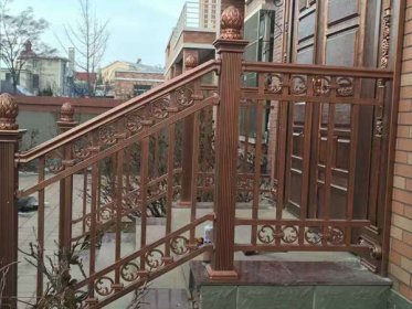 鋁藝陽臺(tái)護(hù)欄安全性你知多少？