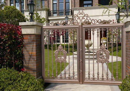 山東鋁藝大門(mén)