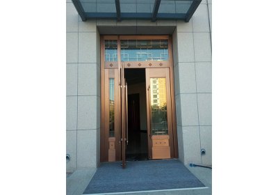 領秀城銅門安裝