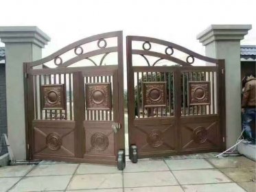 如何讓濟(jì)南鋁藝大門(mén)“變臉”?韜智偷偷告訴你