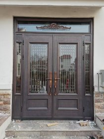 濟(jì)南銅門廠家對于清洗銅門的經(jīng)驗分享，不可錯過！